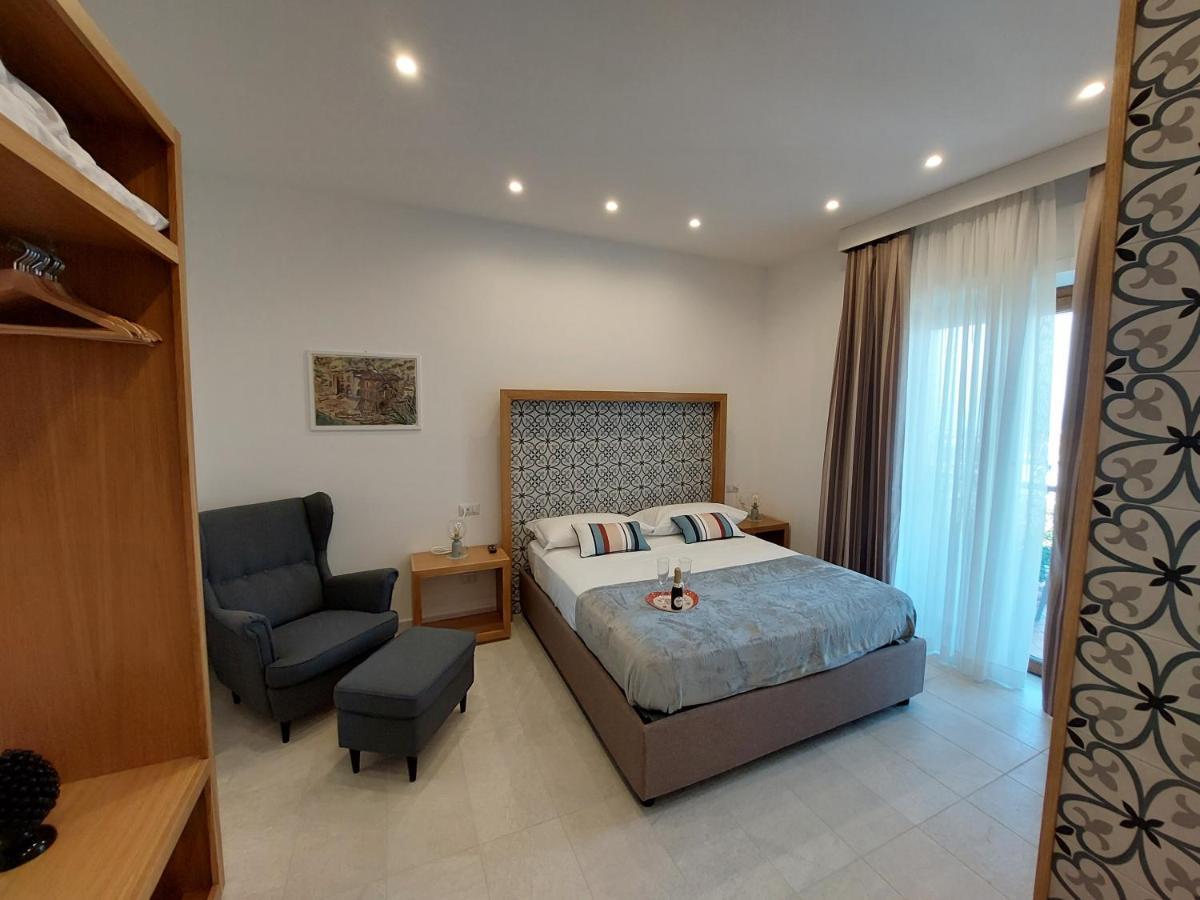 Mistral Luxury Suites Sorrento Exterior photo