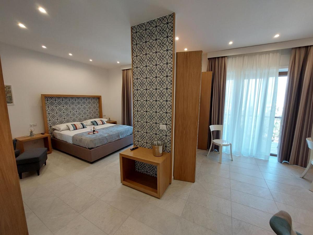 Mistral Luxury Suites Sorrento Exterior photo